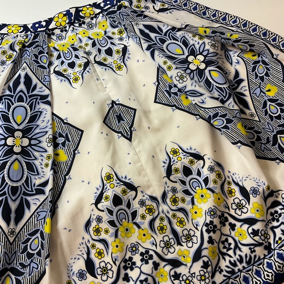 Banana Republic Pleated Lined Career Skirt - Picture 3 of 13